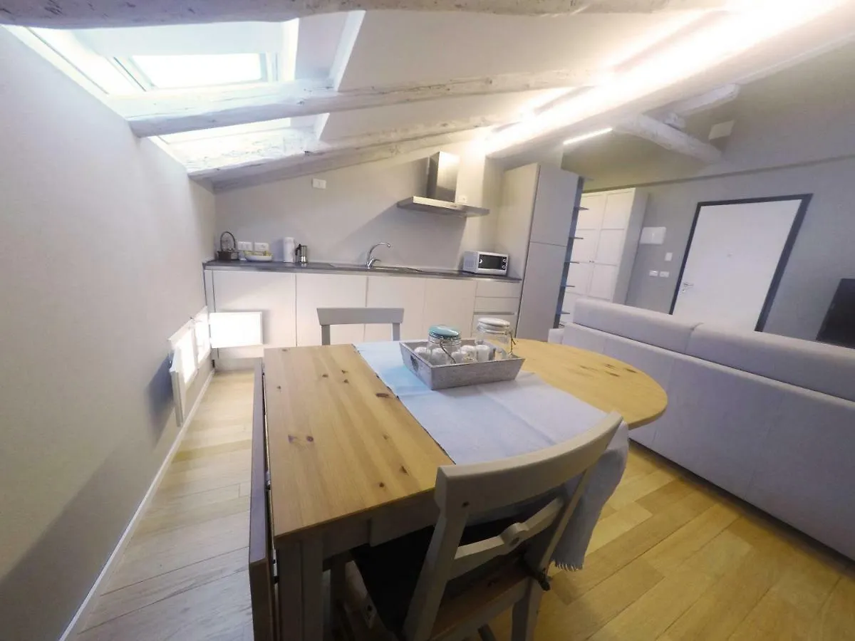 Piazza Dei Tribunali Apartment Bologna 0*,  Italy